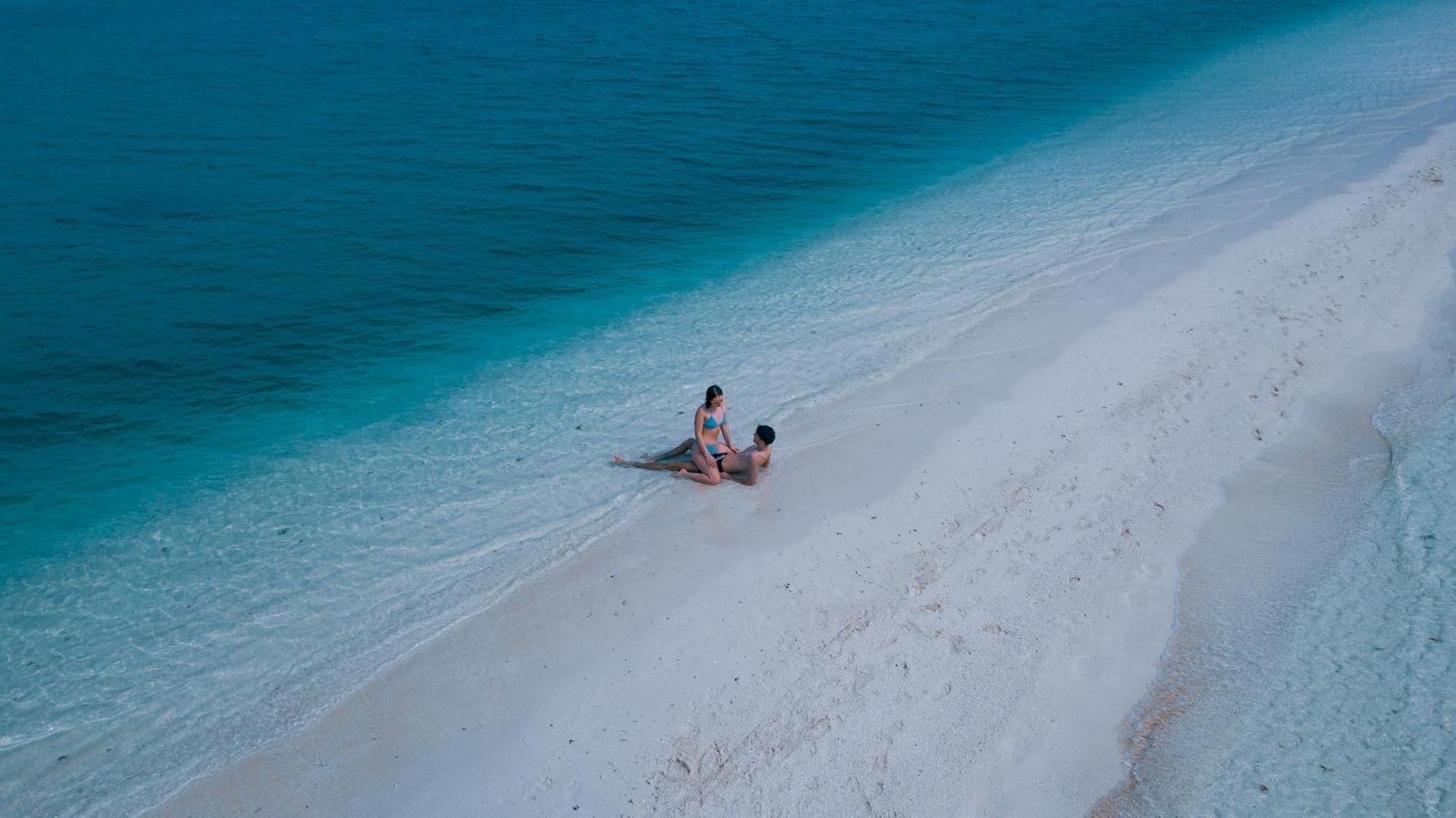 Tranquila Beach Hotel Rasdhoo ภายนอก รูปภาพ
