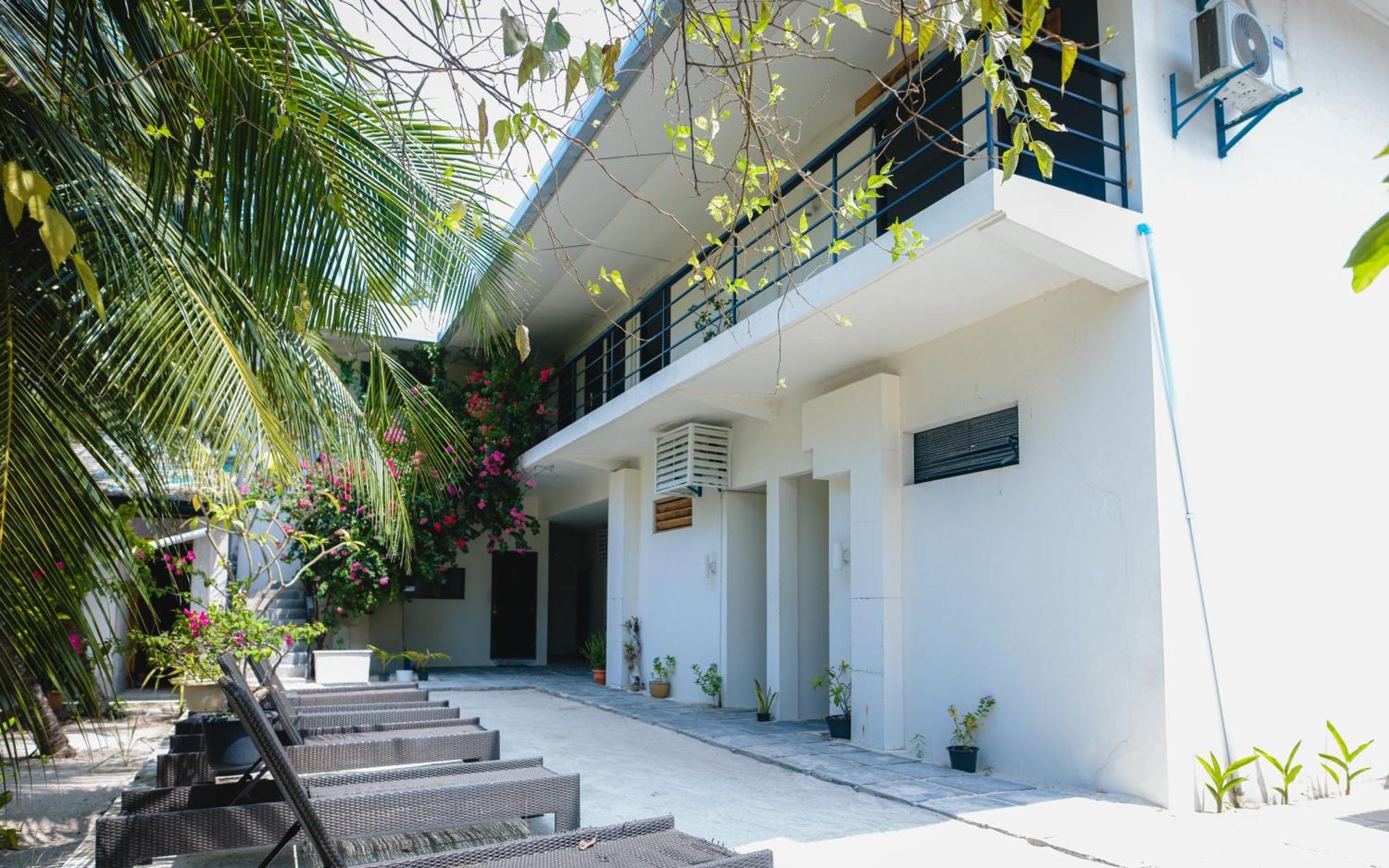 Tranquila Beach Hotel Rasdhoo ภายนอก รูปภาพ